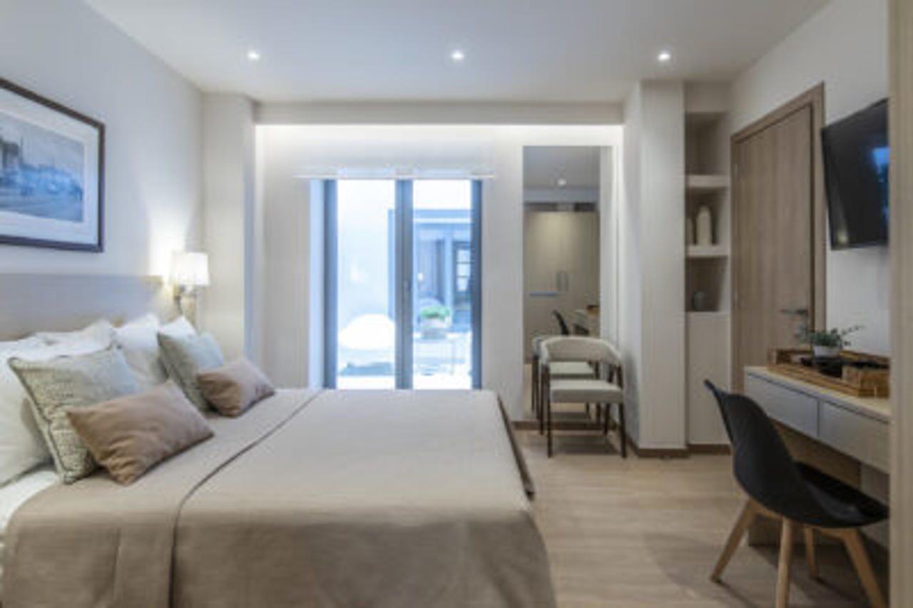 Gallery Suites & Residences Piraeus Exterior photo
